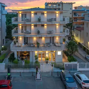 *** Отель Riva E Mare Италия