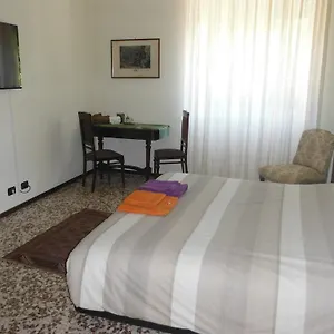 https://green-apartment-como.it-lombardy.com