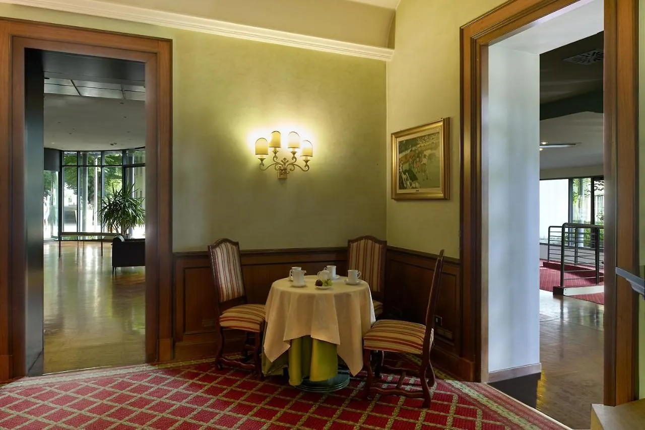 Meditur Hotel Bologna Ozzano dell'Emilia 4*,